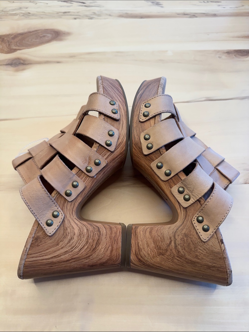 Kork-Ease Devon woven tan leather upper and a cork-wrapped block heel 9 - Picture 4 of 8
